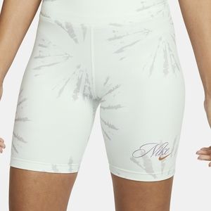 Nike One Women's 7" Shorts Barely Green